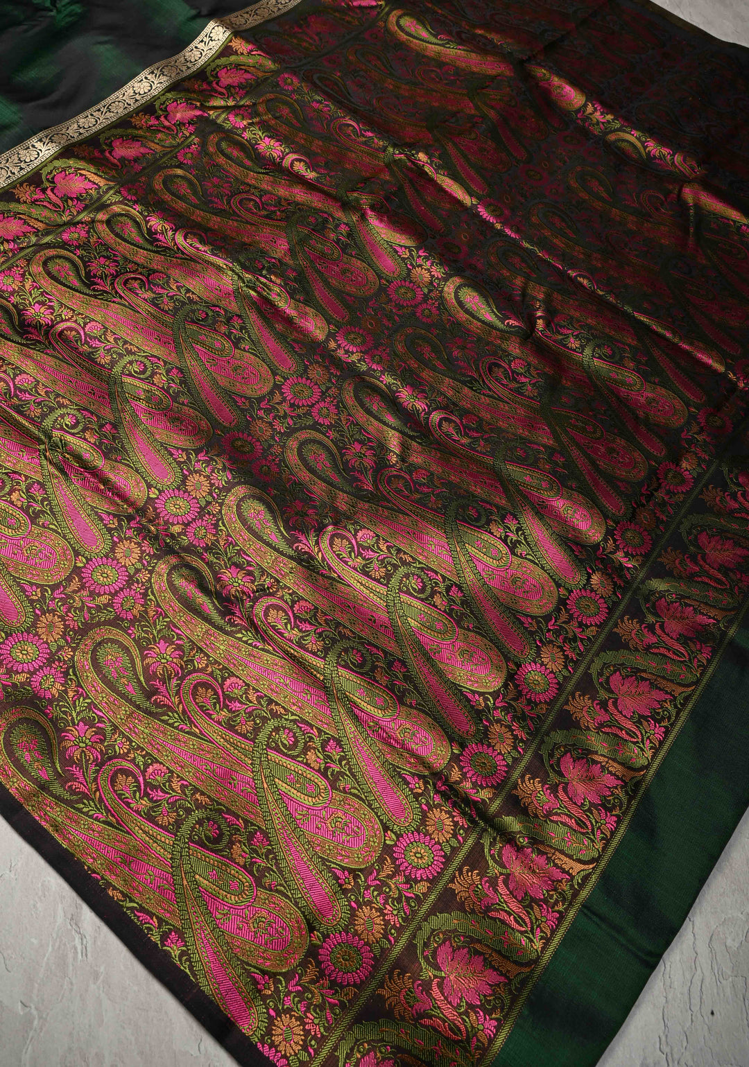 Deep Green Mashru Silk Saree with Tanchoi Pallu and and Blouse | SILK MARK CERTIFIED