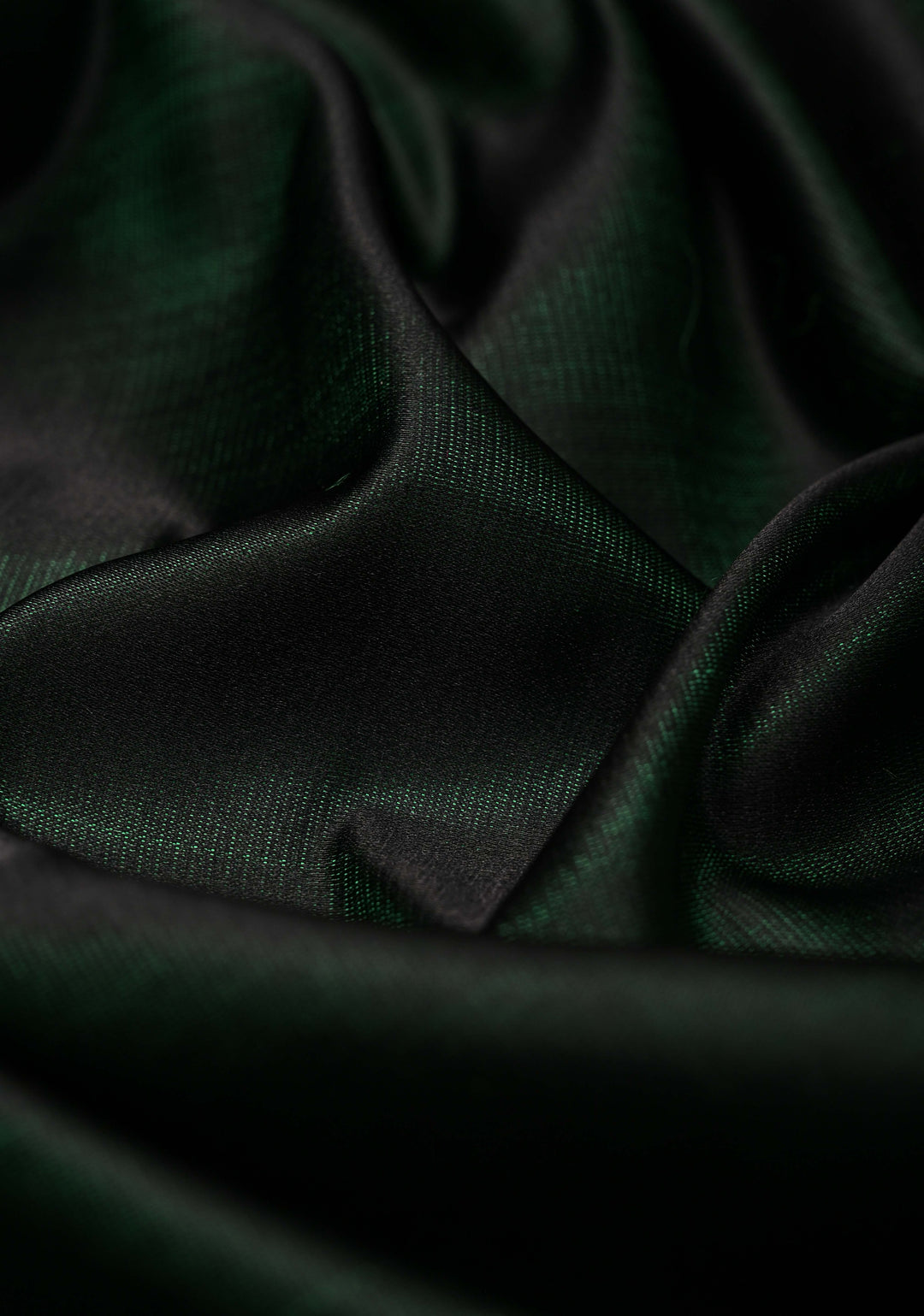Deep Green Mashru Silk Saree with Tanchoi Pallu and and Blouse | SILK MARK CERTIFIED