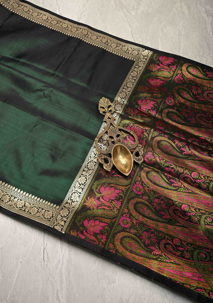 Deep Green Mashru Silk Saree with Tanchoi Pallu and and Blouse | SILK MARK CERTIFIED