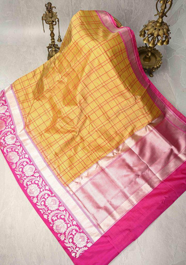 Gold Banarasi Kora Silk Saree with Checks Patter and Contrst Zari Border | SILK MARK CERTIFIED