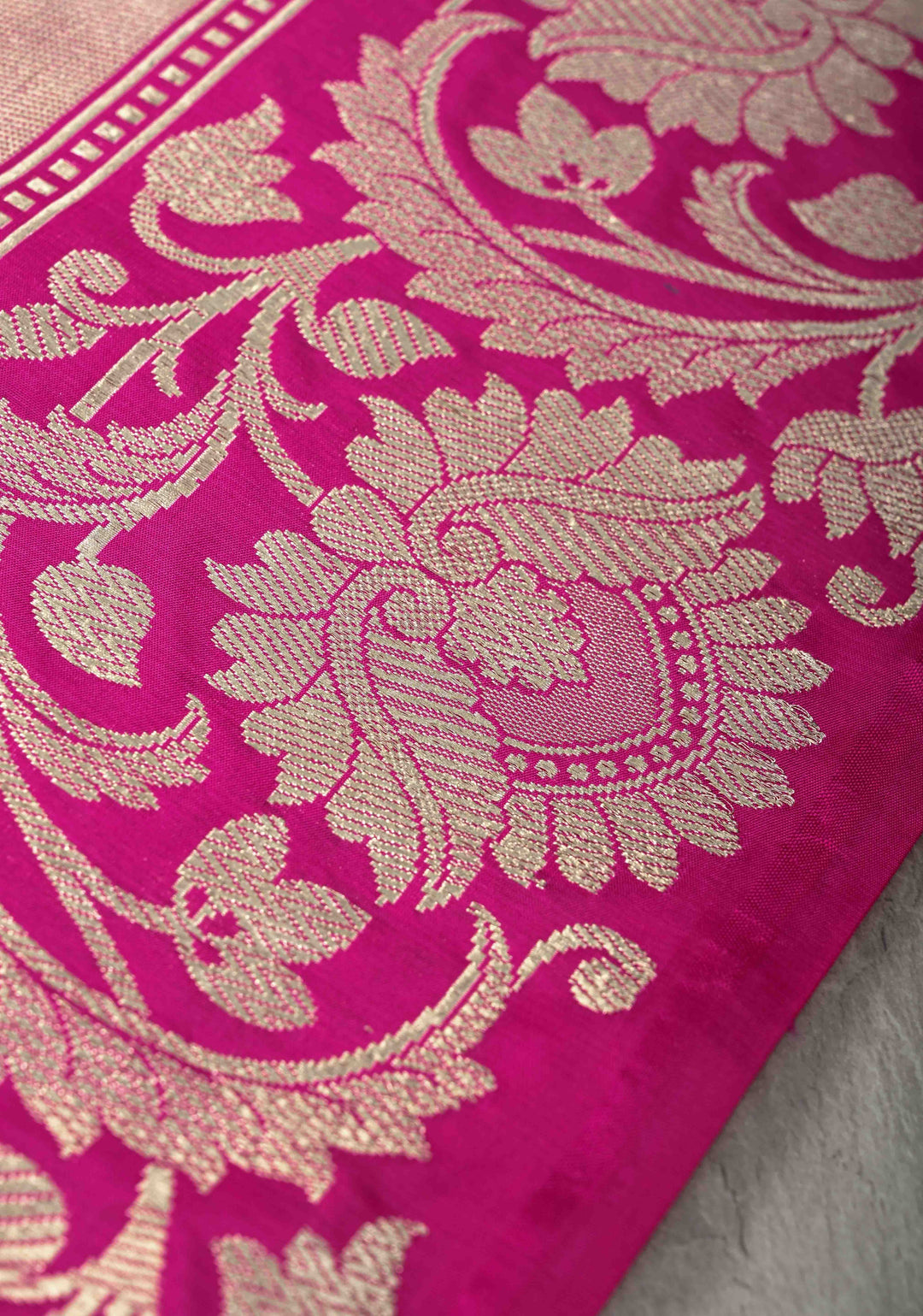 Gold Banarasi Kora Silk Saree with Checks Patter and Contrst Zari Border | SILK MARK CERTIFIED