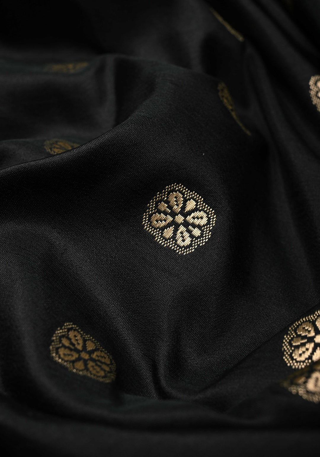 Exquisite Black Banarasi Katan Silk Saree with Floral Buttis and Meenakari Arch Wide Zari Border | SILK MARK CERTIFIED