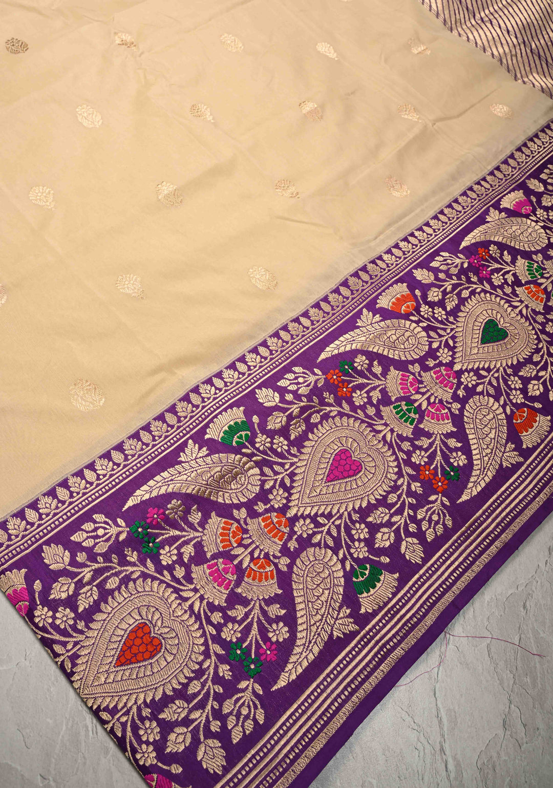 Kadhiyal Weave Beige Pure Banarasi Katan Silk Saree with Floral Zari Buttas and Contrast Meenakari Wide Zari Border | SILK MARK CERTIFIED