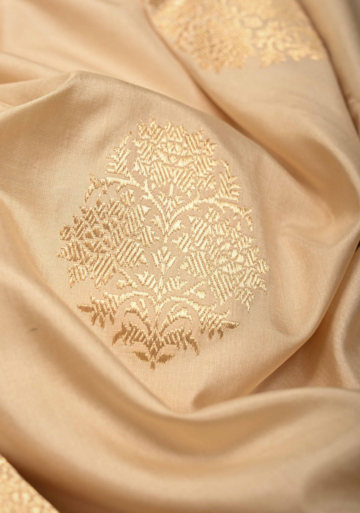 Kadhiyal Weave Beige Pure Banarasi Katan Silk Saree with Floral Zari Buttas and Contrast Zari Border | SILK MARK CERTIFIED