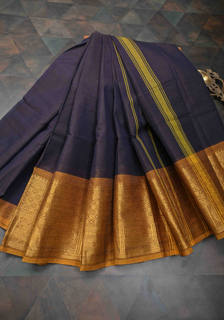 Deep Purple Kanchi Cotton Saree with Contract zari border, No Blouse piece