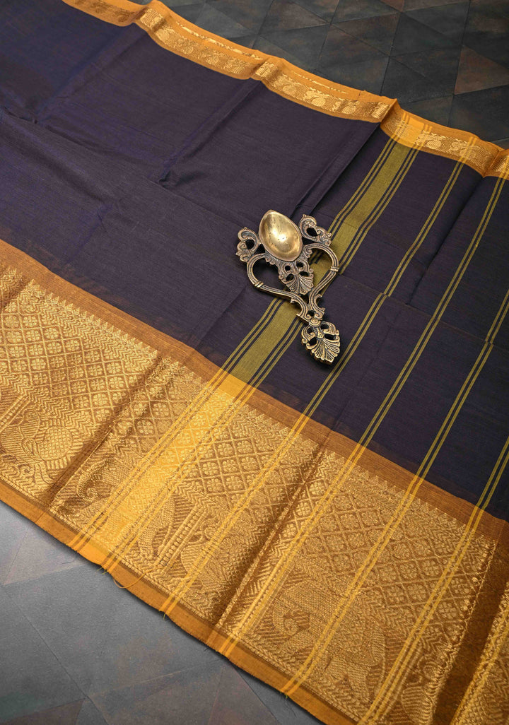 Deep Purple Kanchi Cotton Saree with Contract zari border, No Blouse piece