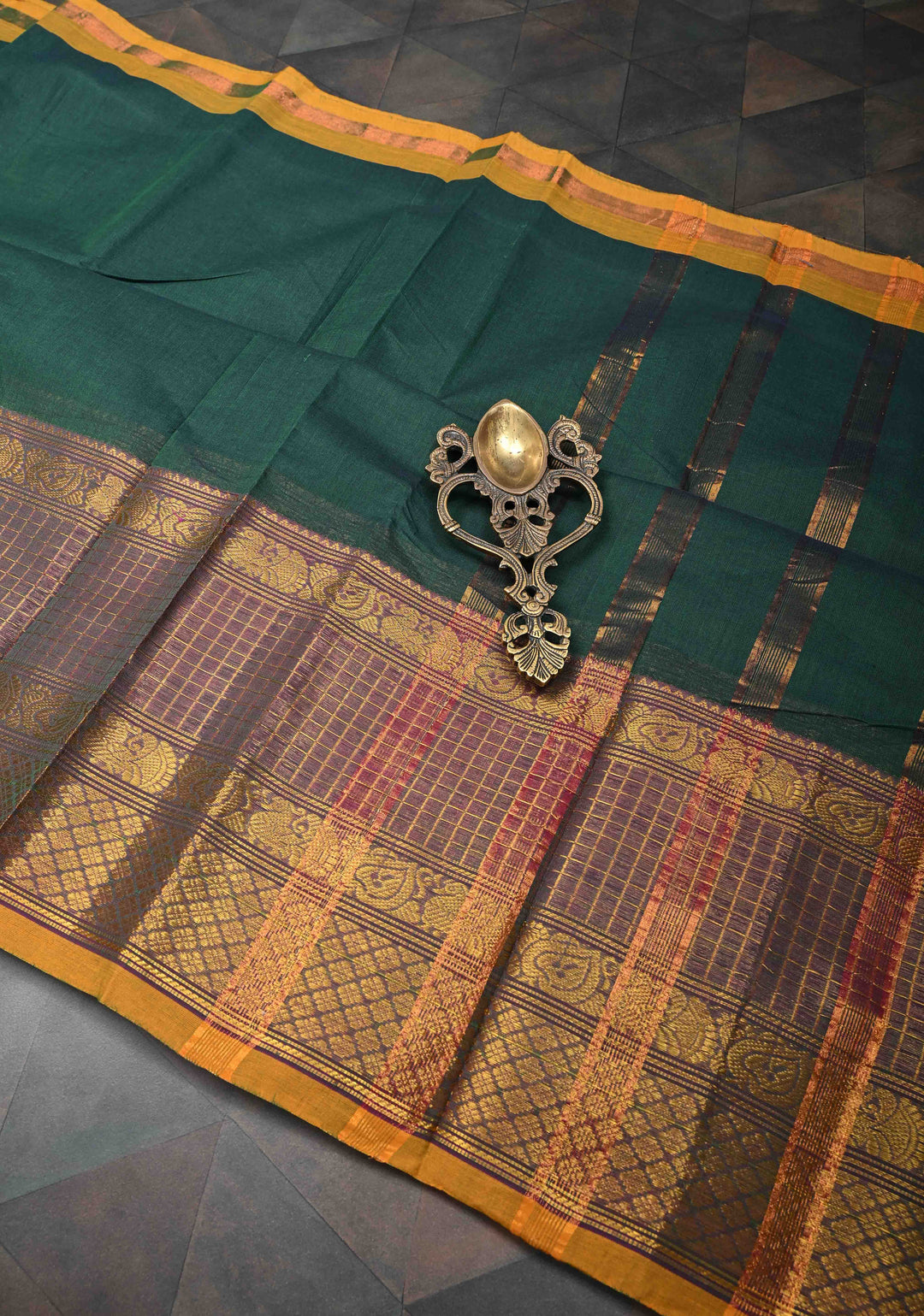 Pine Green Kanchi Cotton Saree with contrast Zari border, No Blouse piece