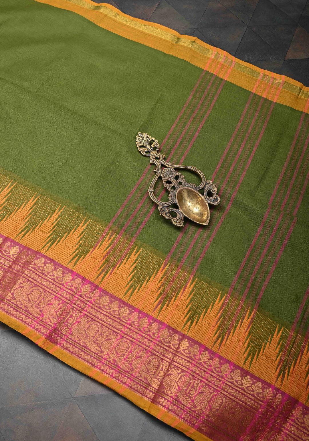 Oilve green Kanchi Cotton Saree with temple border , No Blouse piece