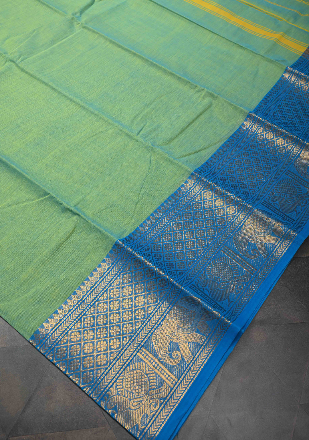 Emerald Green Kanchi Cotton Saree with Contrast Zari Border | No Blouse piece