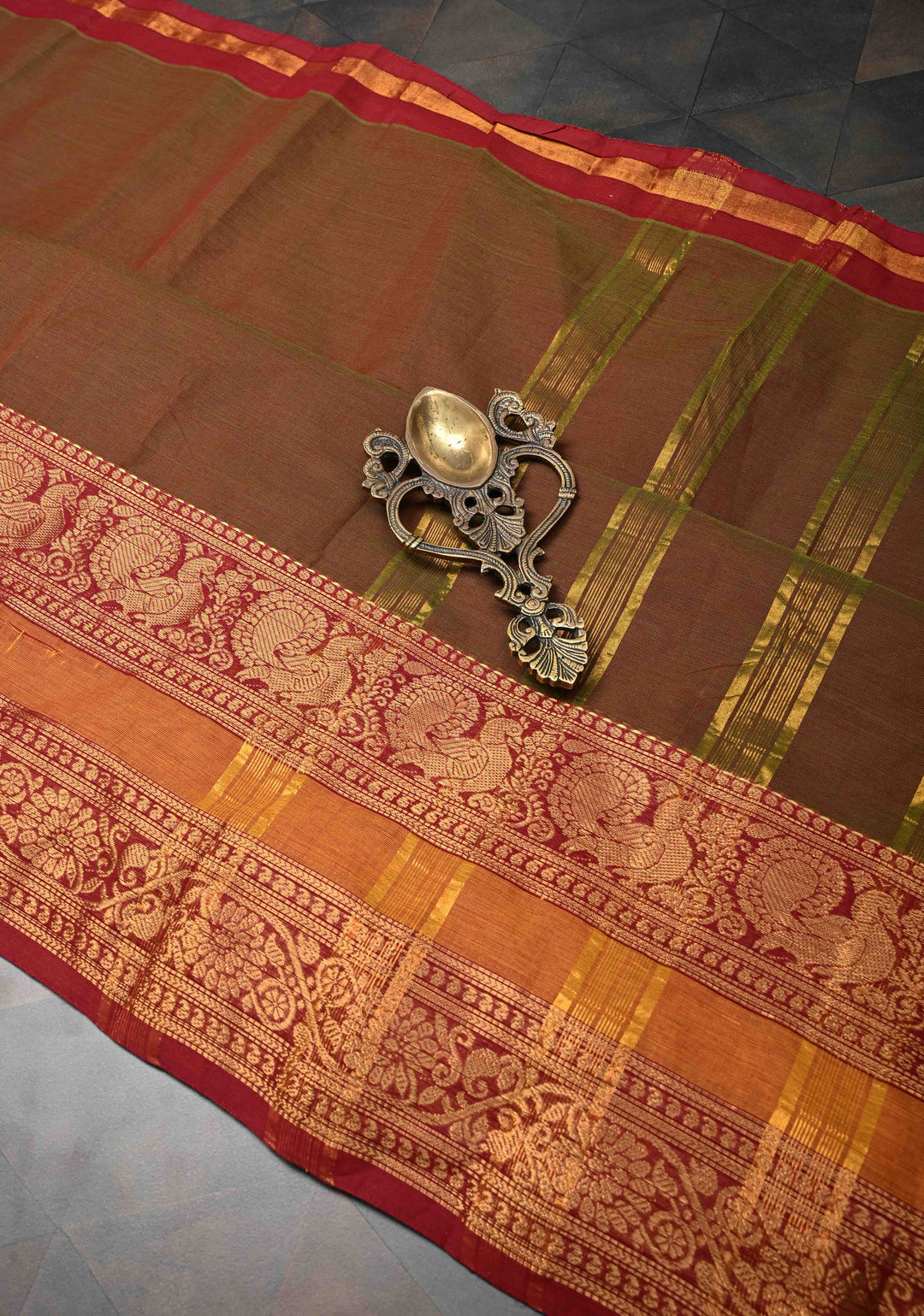Rusty Brown Dual Tone Kanchi Cotton Saree with Contrast zari border, No Blouse piece