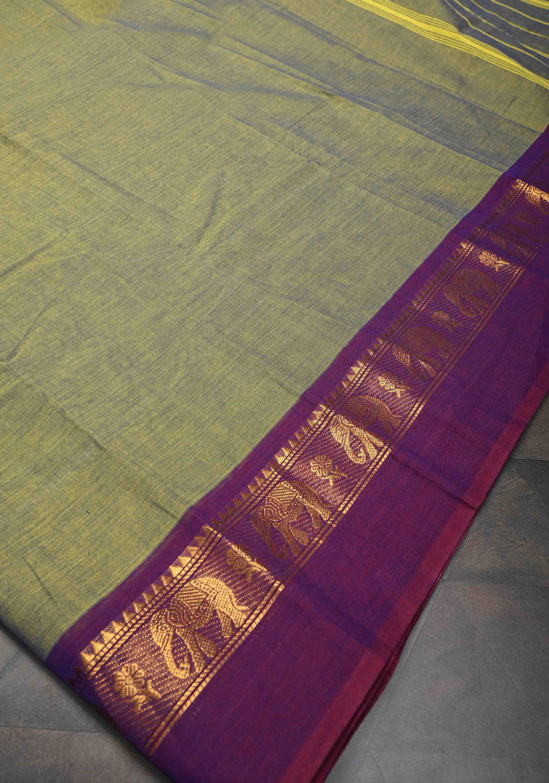 Green Kanchi Cotton Saree With Zari borders | No Blouse piece