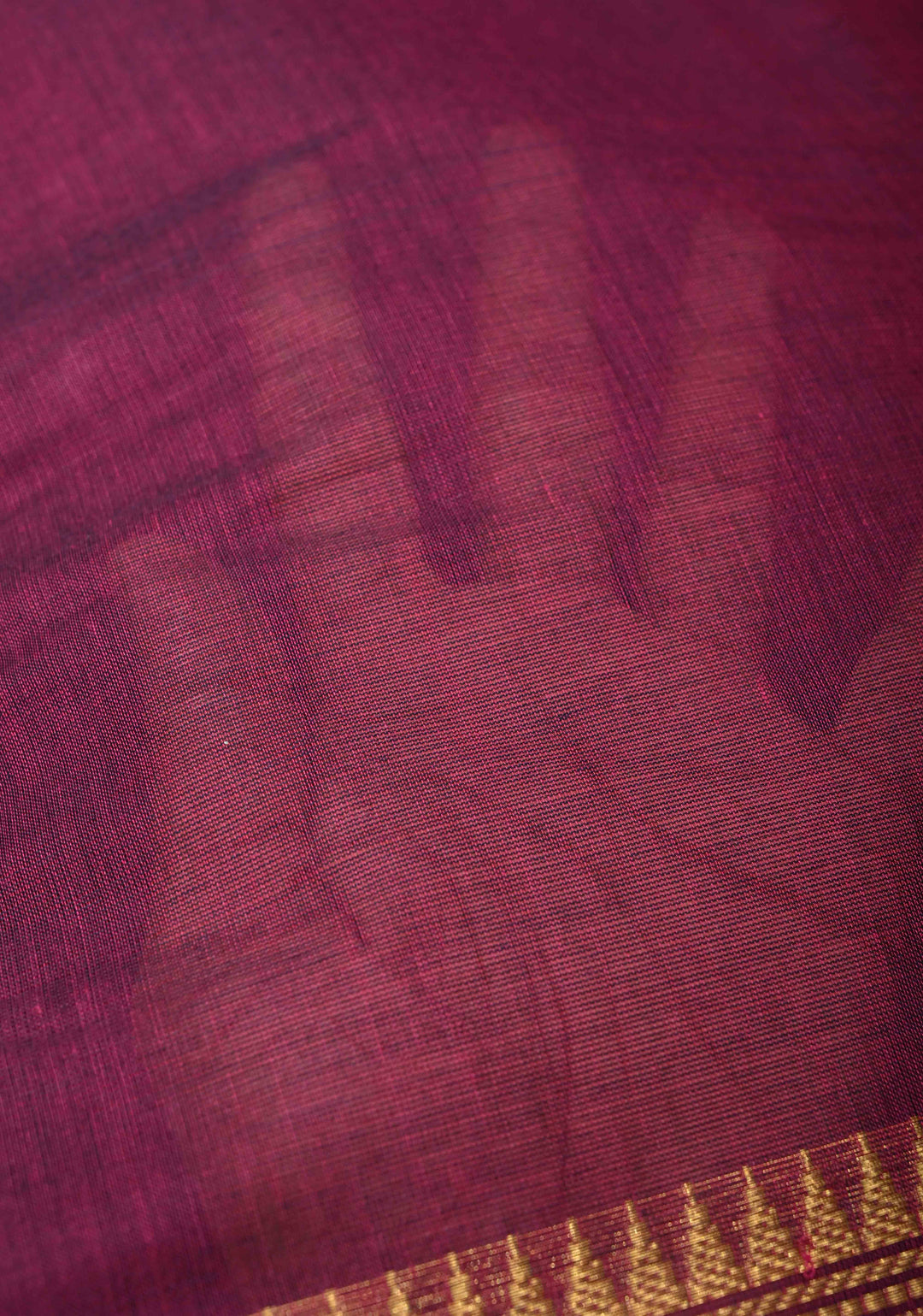 Dark Raspberry Kanchi Cotton Saree With Contrast Zari borders | No Blouse piece
