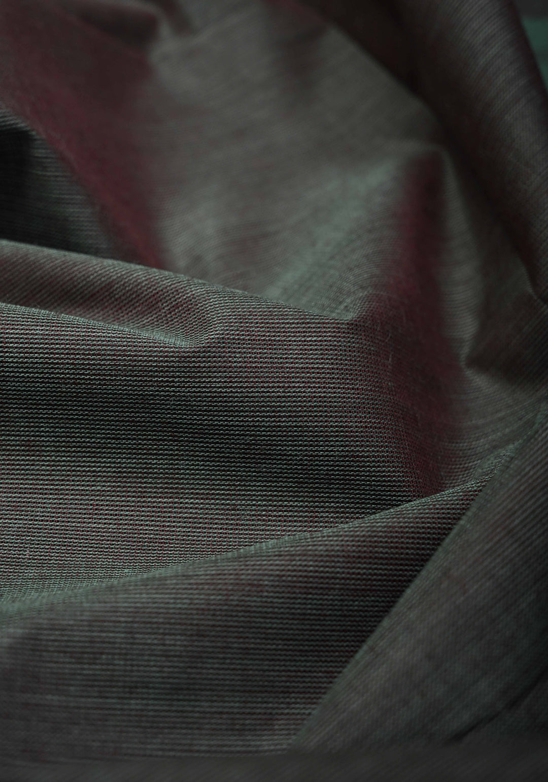 Deep Green Dual tone Kanchi Cotton Saree with Contrast Zari Border, No Blouse piece