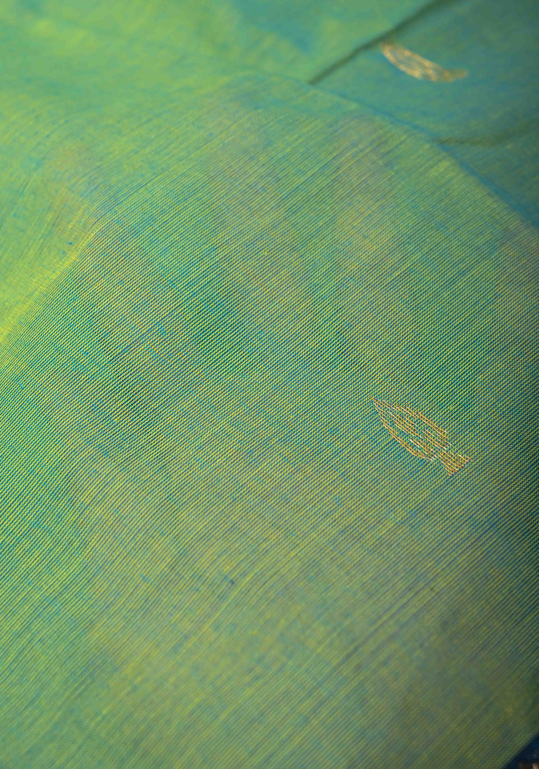 Green Dual tone Kanchi Cotton Saree with Zari Buttas and Contrast Zari Border, No Blouse piece