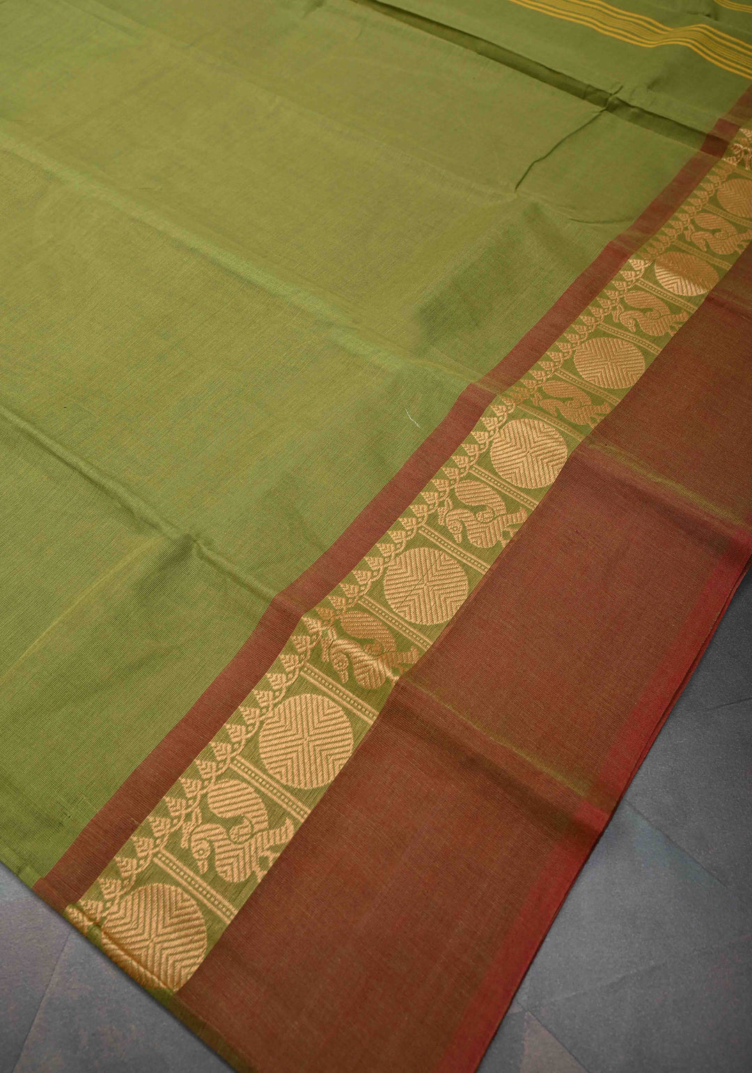 Olive Green Kanchi Cotton Saree with Contrast Resham Border | No Blouse piece