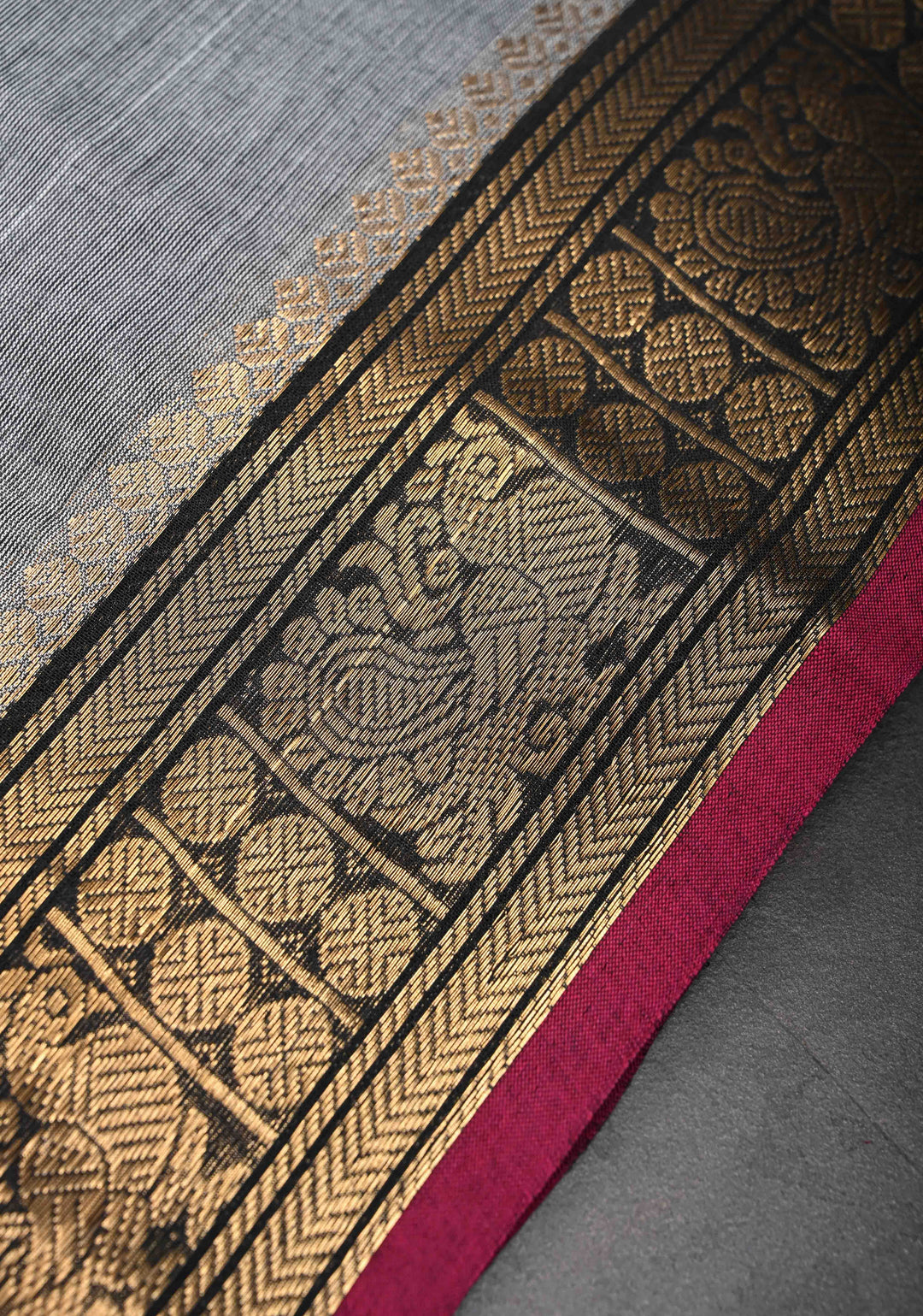 Gray Kanchi Cotton Saree with Zari Buttas And Contrast Zari Border | No Blouse piece