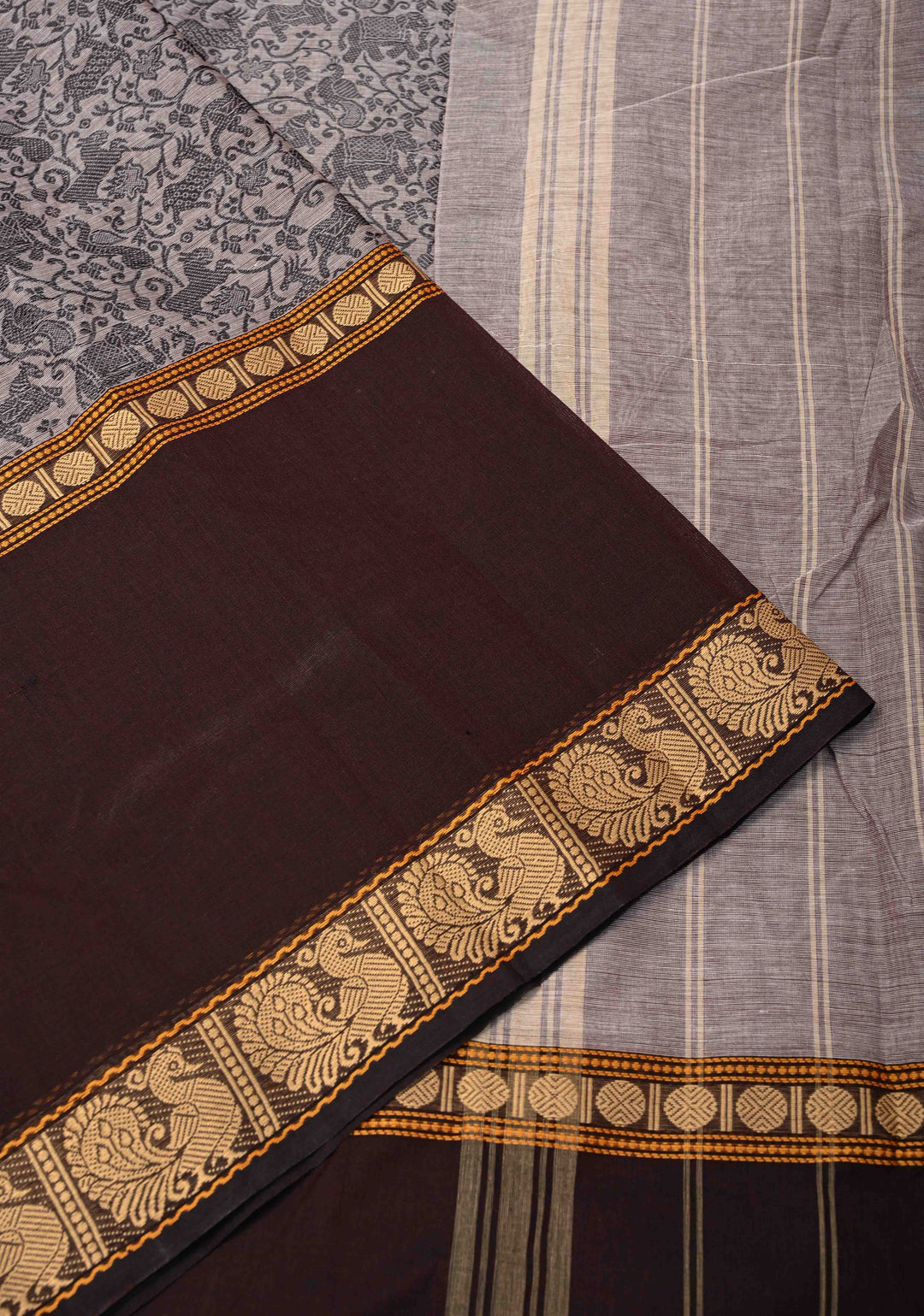 Pretty Chettinad Cotton Vanasingaram Panel Handwoven Saree in Ash Gray