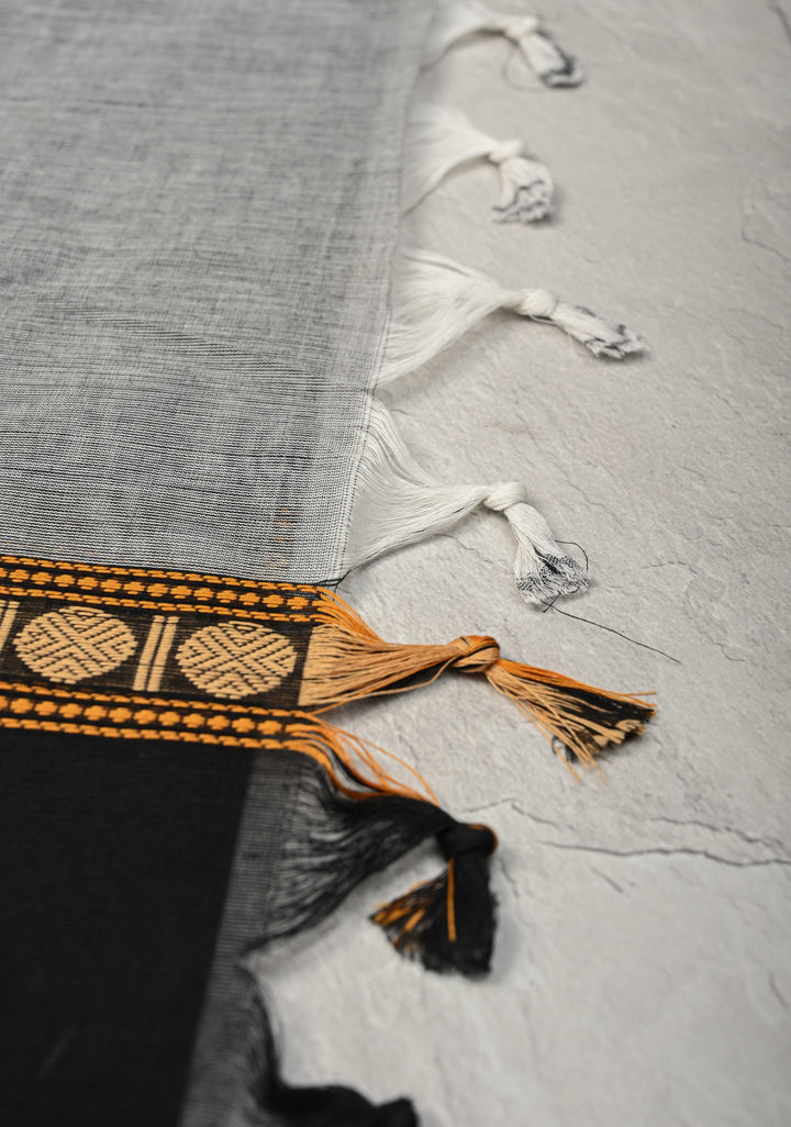 Pretty Chettinad Cotton Vanasingaram Panel Handwoven Saree in Gray