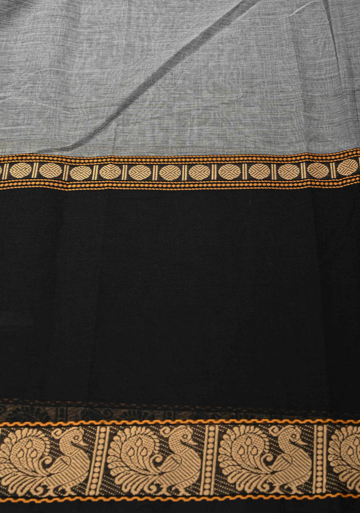 Pretty Chettinad Cotton Vanasingaram Panel Handwoven Saree in Gray