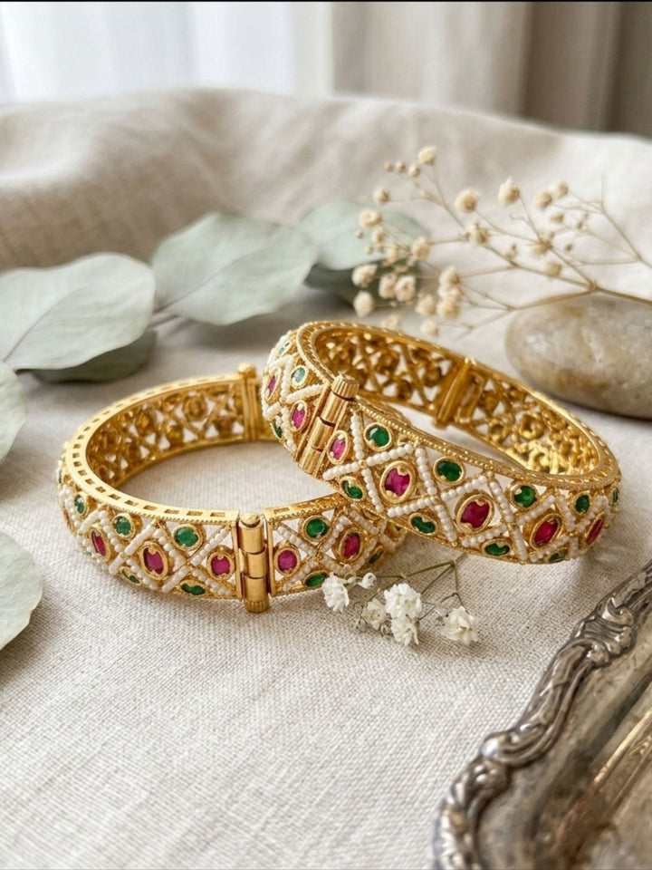 "2.4" Antique Multicolour Gold Plated Polki Bangles | SHOBITAM