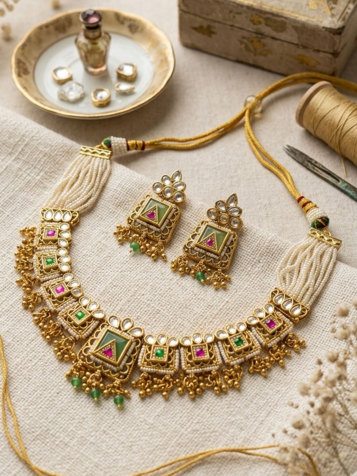 Antique Gold Chorski Necklace Set | SHOBITAM