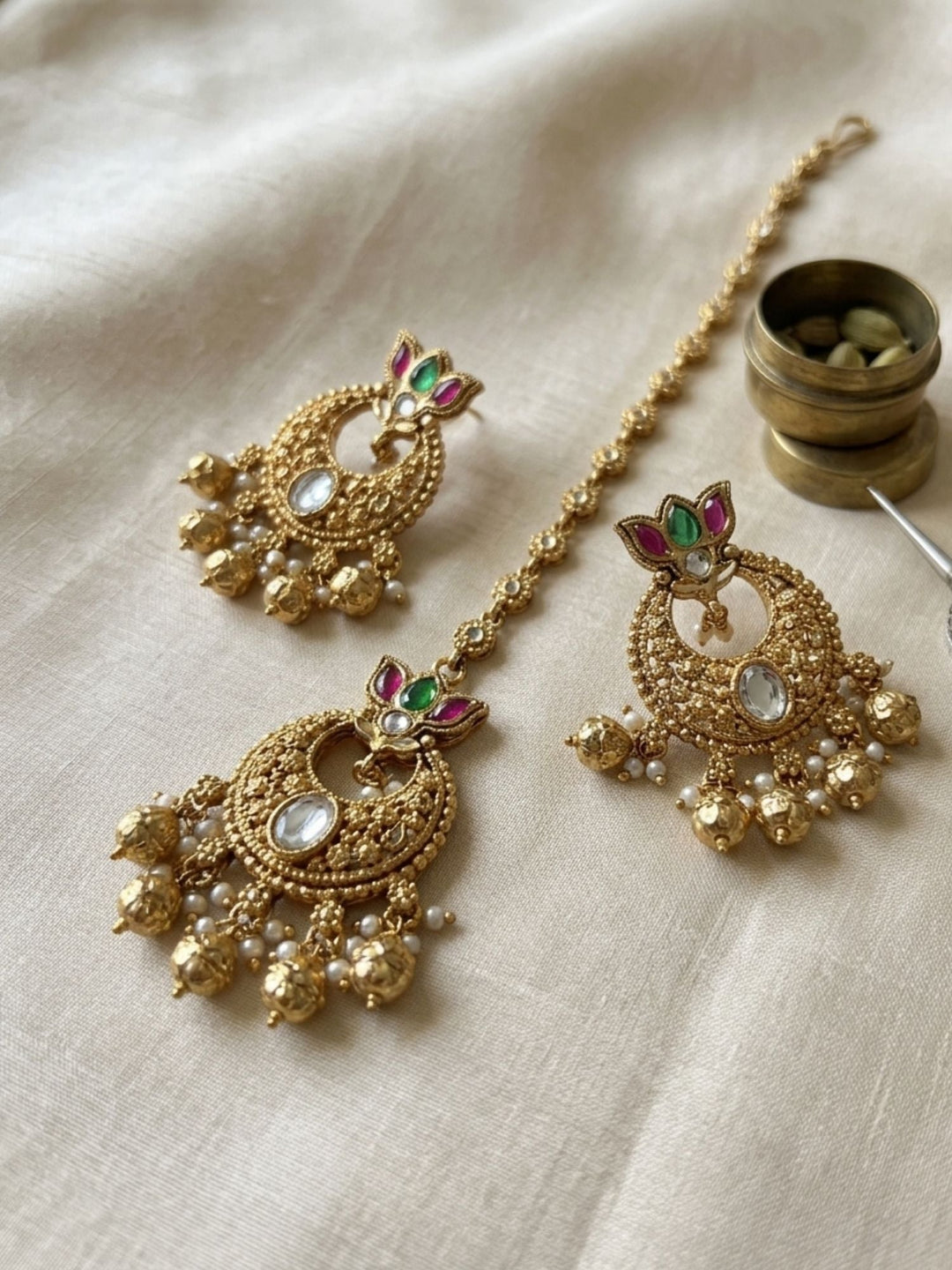 Traditional Gold Temple Jewelry Set with Maang Tikka | SHOBITAM