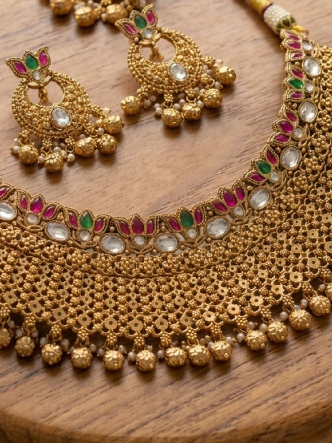 Traditional Gold Temple Jewelry Set with Maang Tikka | SHOBITAM
