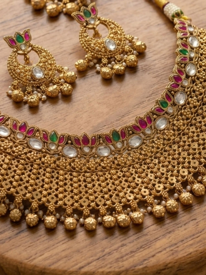 Traditional Gold Temple Jewelry Set with Maang Tikka | SHOBITAM
