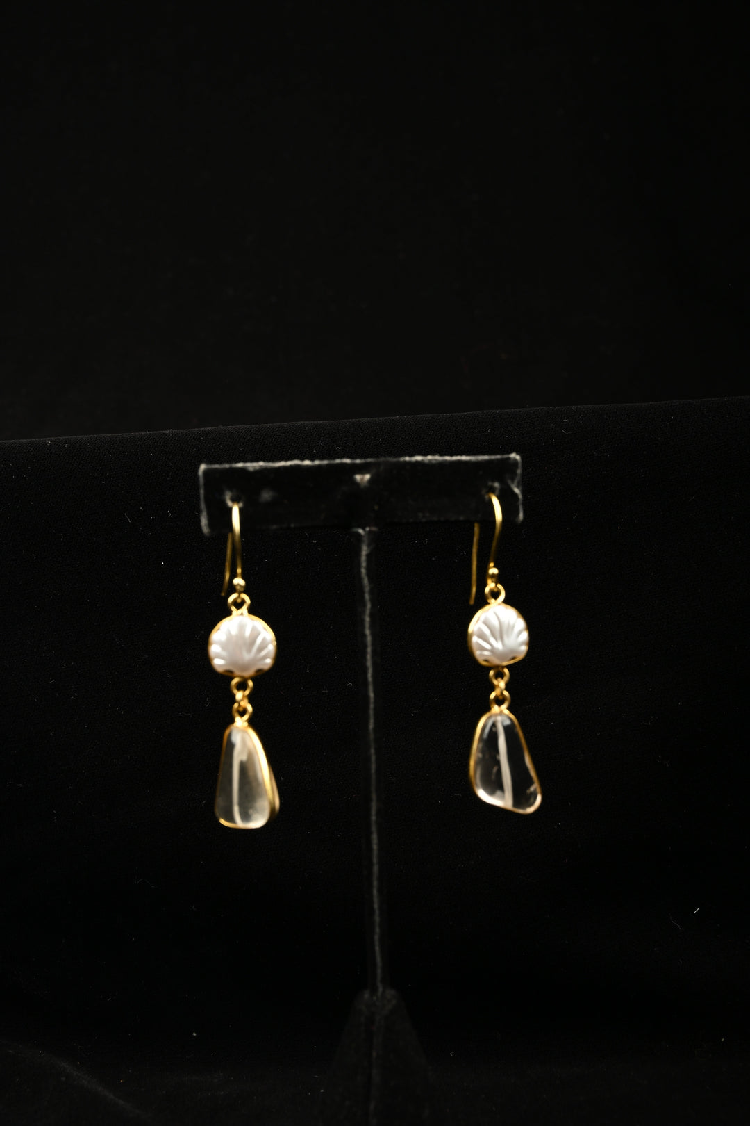 Aurora Semi precious Quartz & Pearl Statement Necklace Set | SHOBITAM