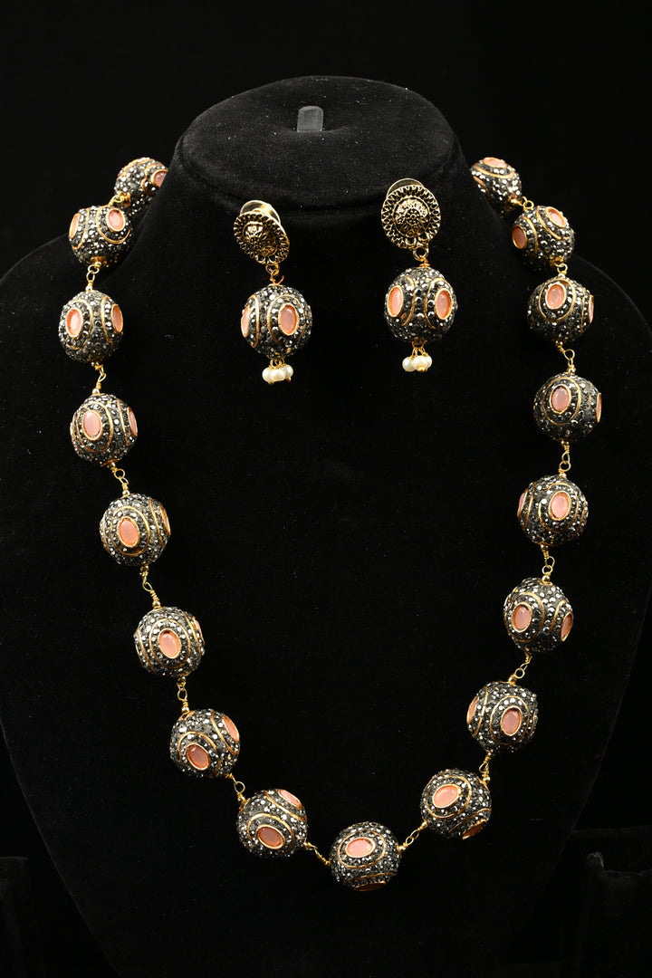 Evaarah Bead Necklace Set with Peach Inlay