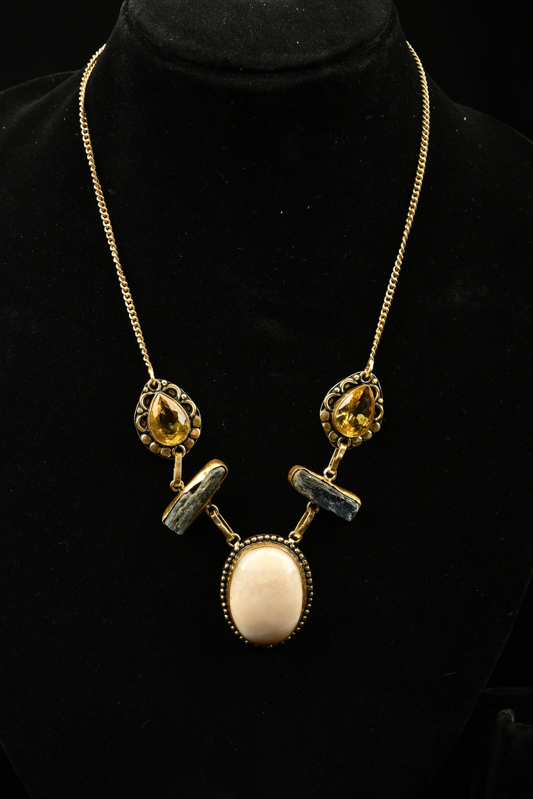 Matilda Aventurine & Onyx Semiprecious Necklace | SHOBITAM