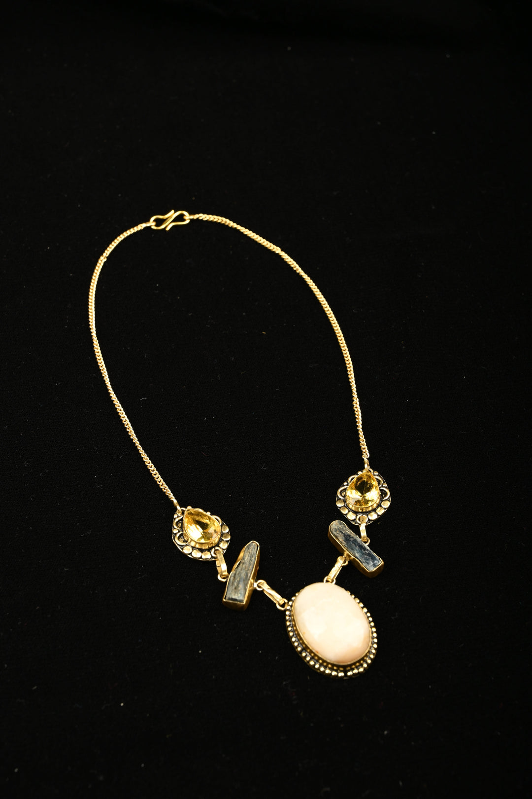Matilda Aventurine & Onyx Semiprecious Necklace | SHOBITAM