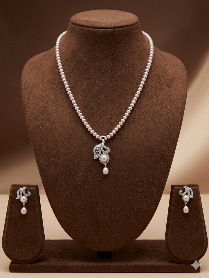 Rosé Swan Elegance Freshwater One Line Pearl Pendant Set | SHOBITAM