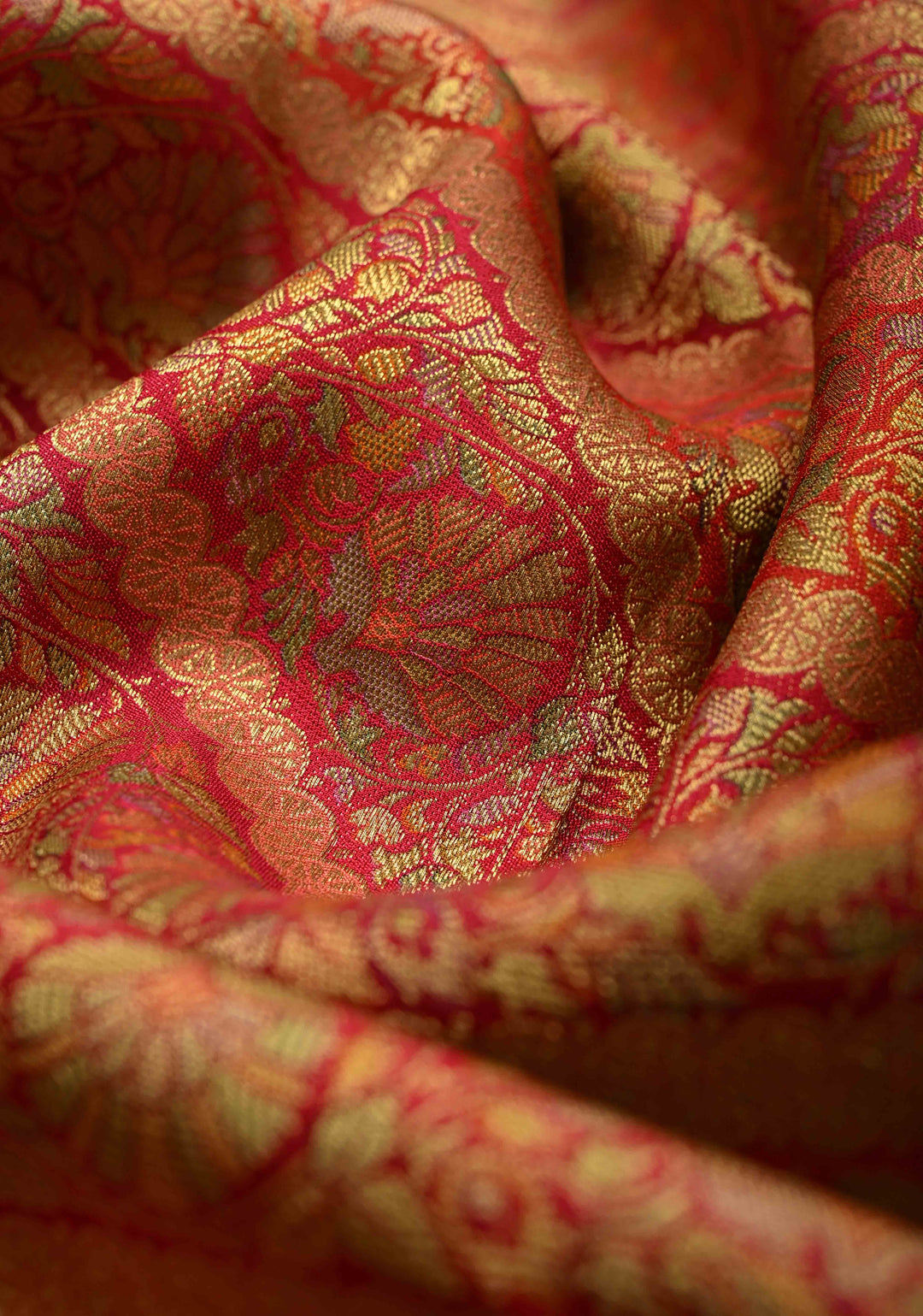 Vegan Silk Saree in Pink-Red with Lehriya Design and Border