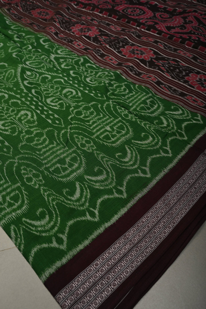 Grass Green Sambhalpuri ikkat Cotton Handloom Saree With Contrast Border, No Blouse Piece