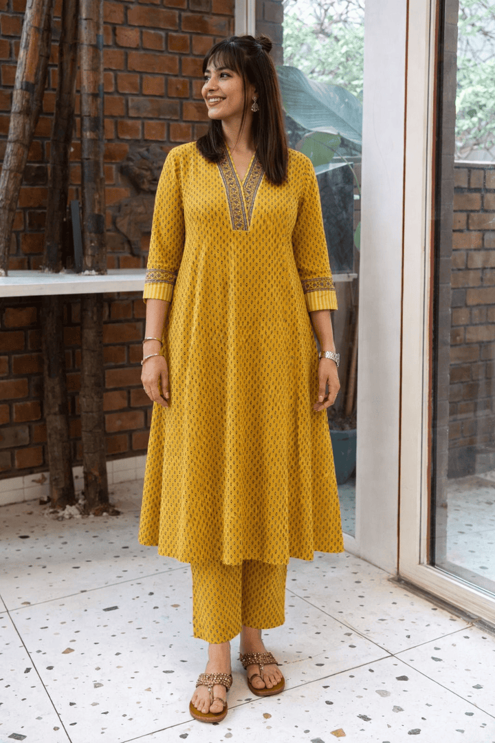 DHOOP Cotton Printed Kurta Set Of 2