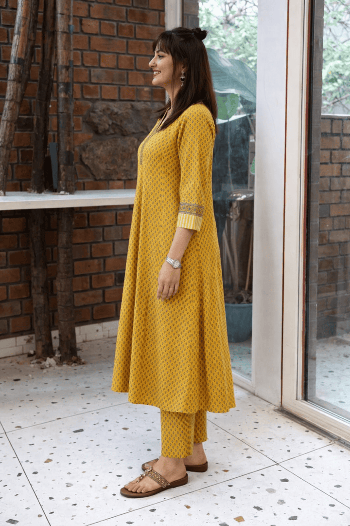 DHOOP Cotton Printed Kurta Set Of 2