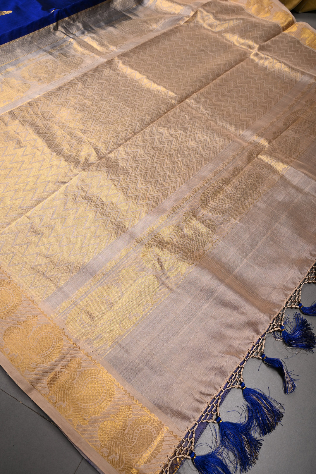 Ink Blue Kanchi Silk Cotton Handloom Saree with Birds Zari Buttas and Zari Border | SHOBITAM