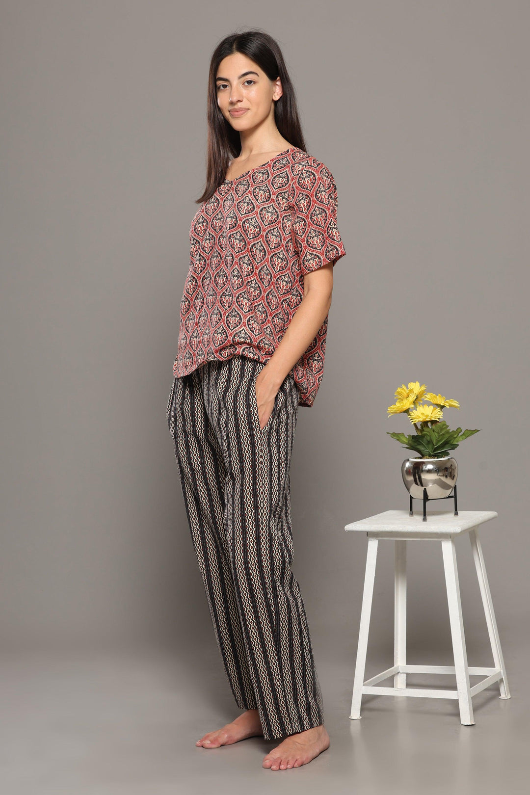 Vasudha Red Black Cotton Printed Loungewear Co-ord Set | SHOBITAM