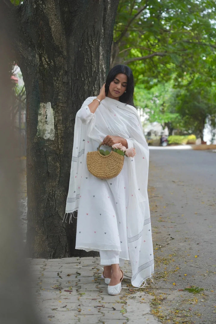 Handloom White Pure Cotton Heart Shape Jamdani Kurta Set With Dupatta | SHOBITAM