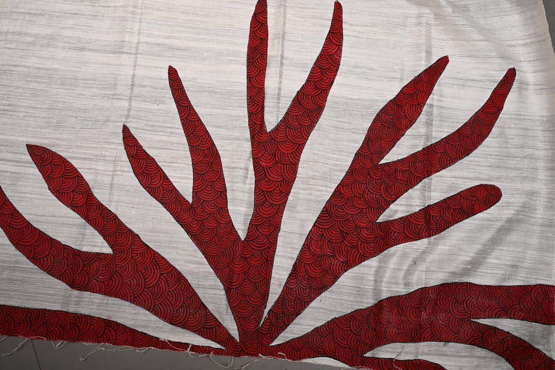 Off White Geecha Tussar Silk Dupatta with Edible Makhana Plant Handpainting | SILK MARK CERTIFIED | SHOBITAM