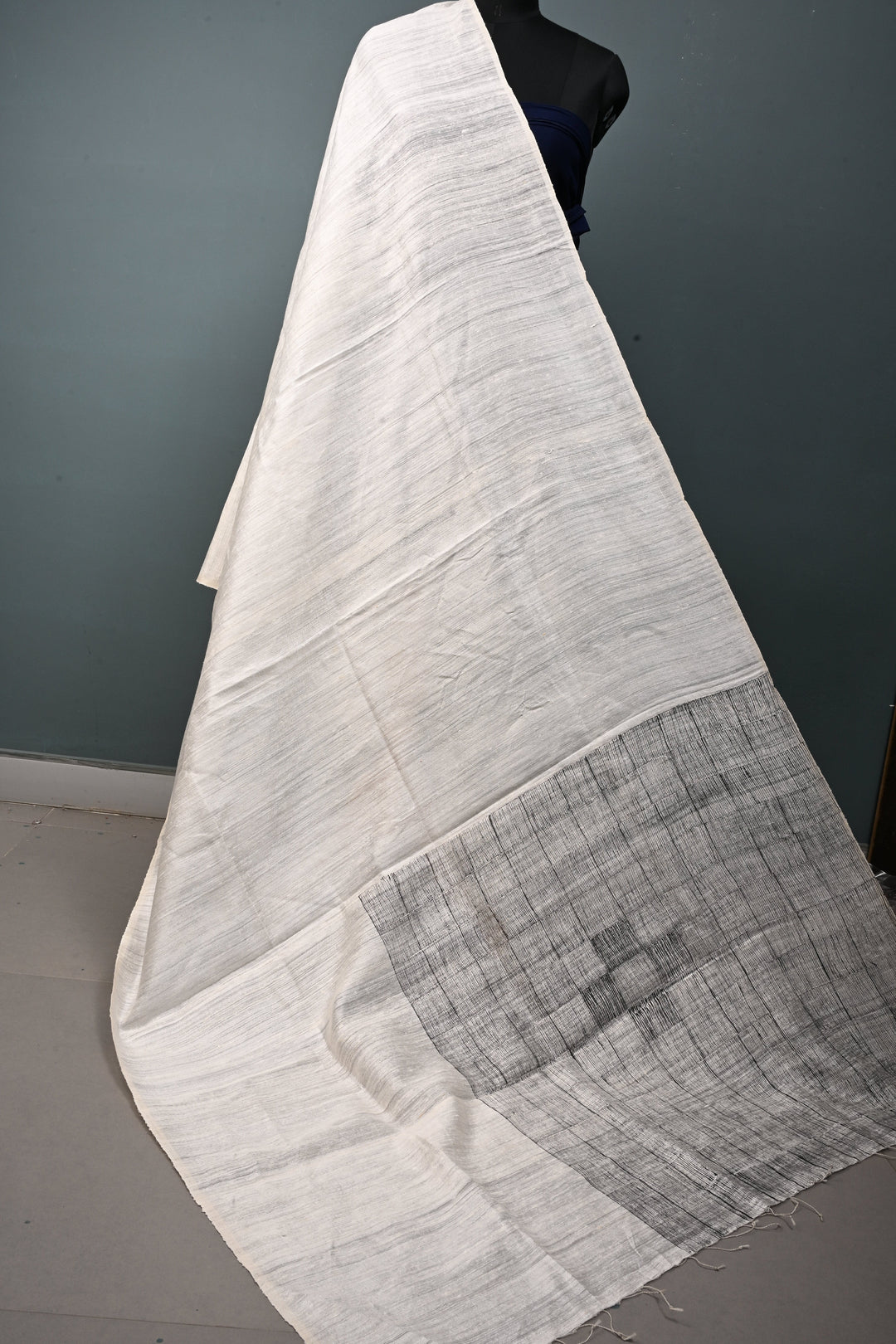 White Geecha Tussar Silk Dupatta with Geometric Jaal Motifs Handpainting | SILK MARK CERTIFIED | SHOBITAM