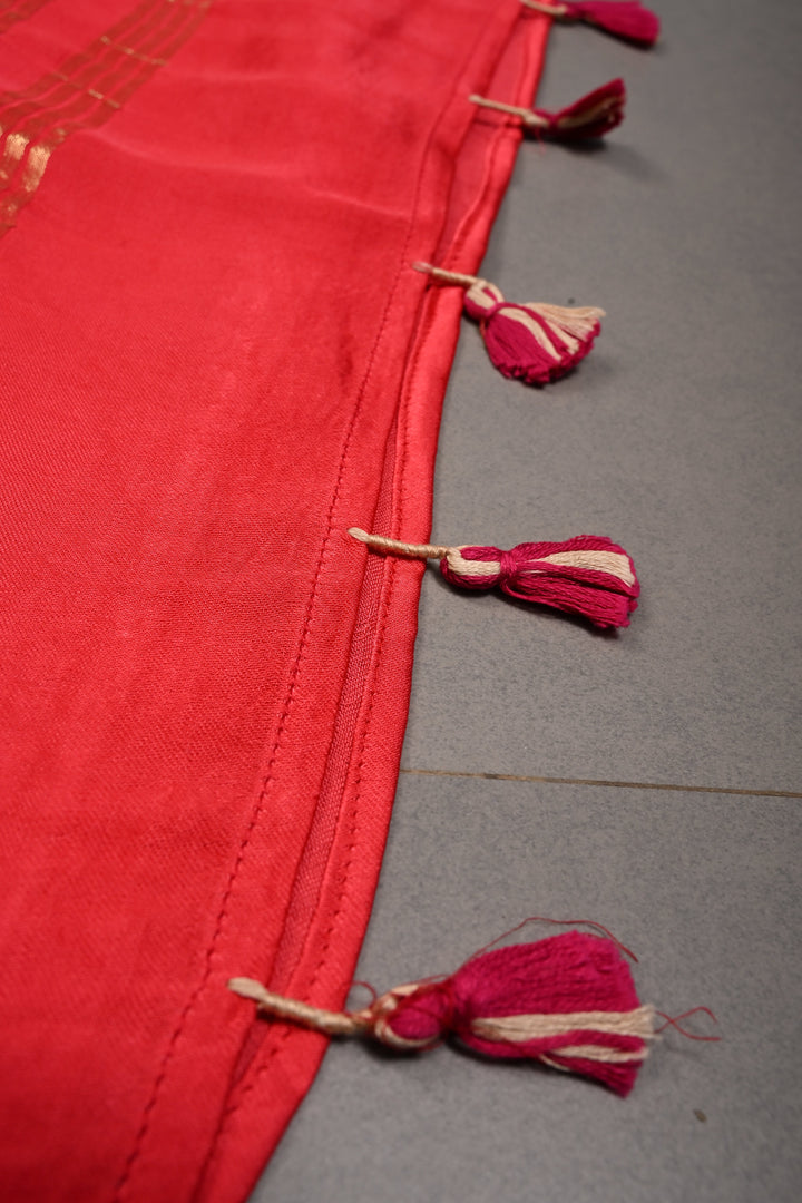 Bright Amaranth Borderless Modal Silk Saree with Lagda Patta Crushed Pallu | SHOBITAM