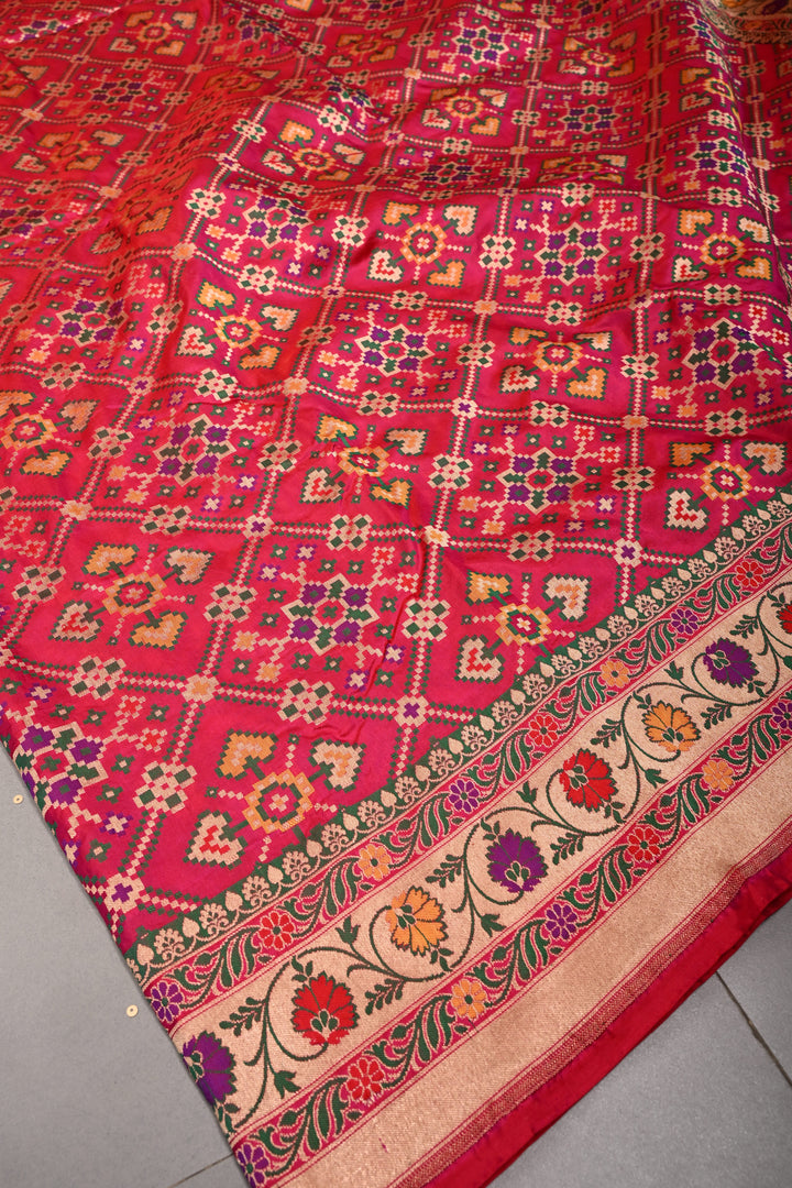 Exquisite Meenakari Banarasi Katan Silk Saree in Hot Pink Dual tone with Geometric Brocade Jaal and Border | SILK MARK CERTIFIED
