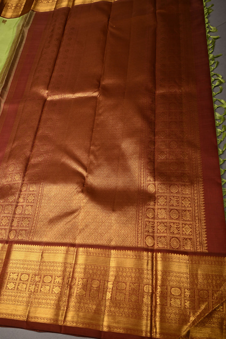 Pista Green Korvai Kanjivaram Pure Silk Saree with Thread Buttas and Contrast Zari Border | SILK MARK CERTIFIED