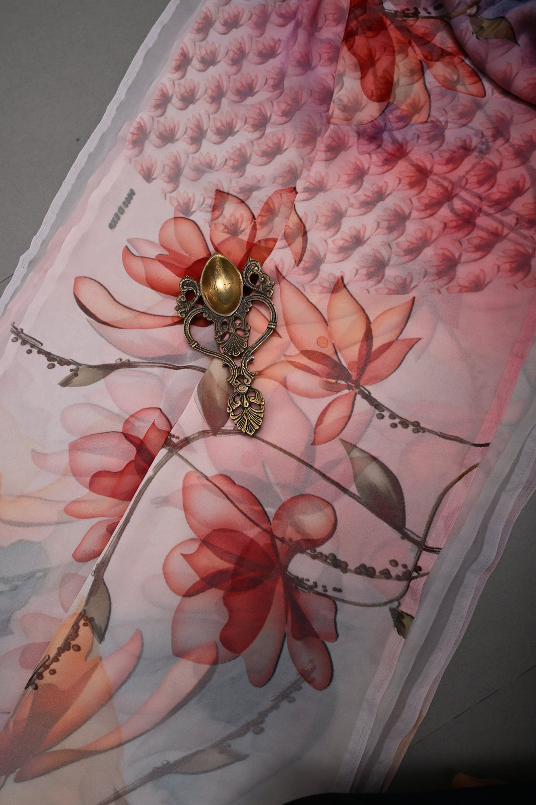 Multicolor Borderless Chiffon Saree with Floral Digital Prints | SHOBITAM
