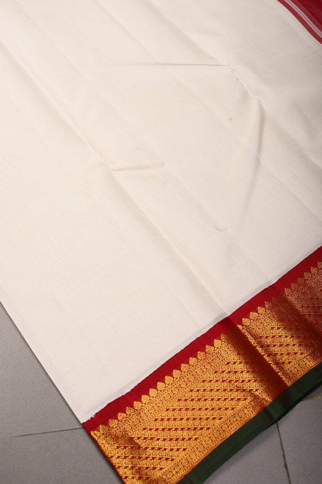 Off White Korvai Kanjivaram Pure Silk Saree with Contrast Zari Border | SILK MARK CERTIFIED | SHOBITAM