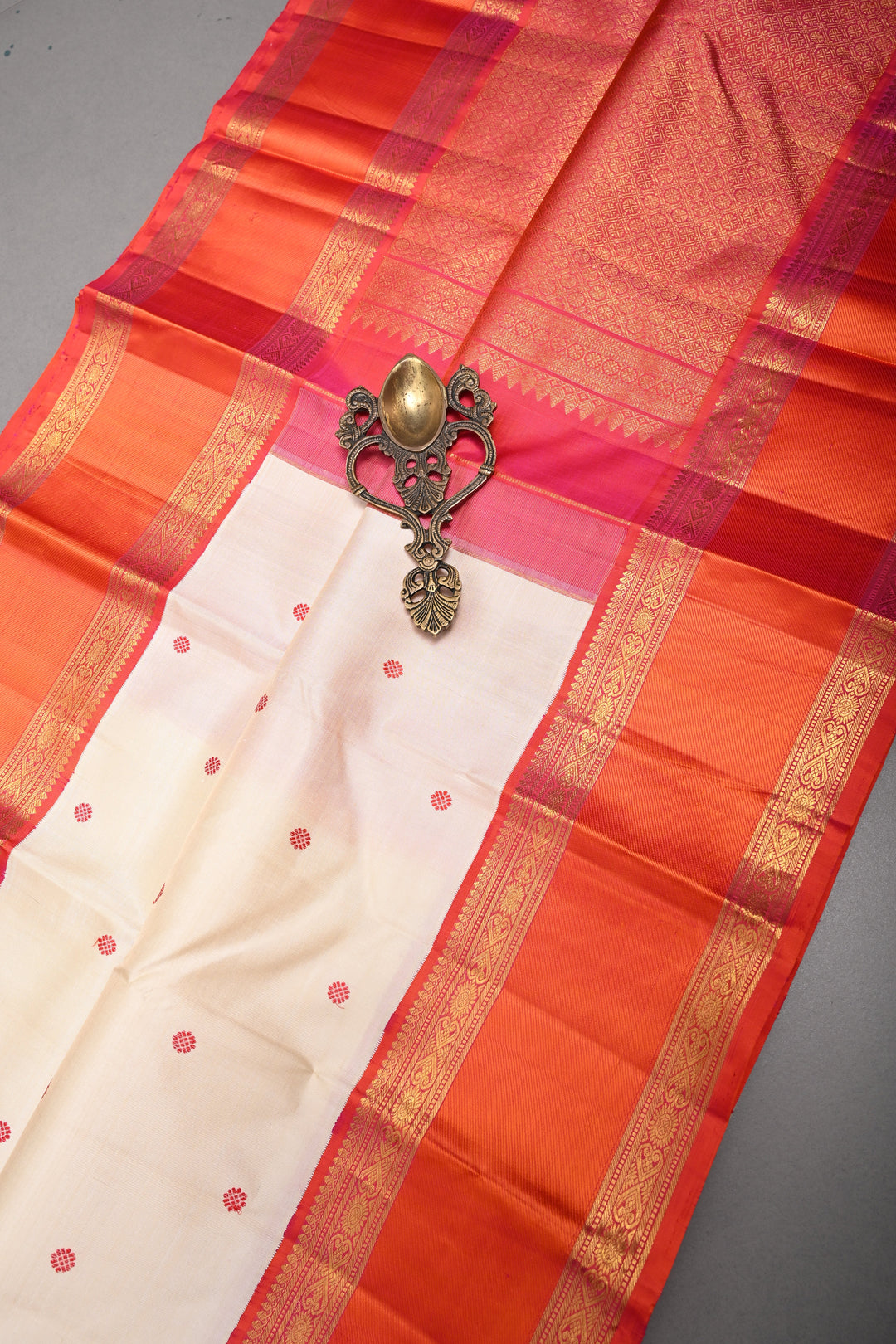 Off White Korvai Kanjivaram Pure Silk Saree with Thread Buttas and Contrast Zari Border | SILK MARK CERTIFIED | SHOBITAM