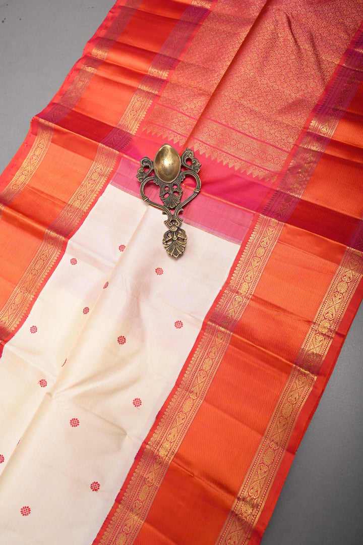 Off White Korvai Kanjivaram Pure Silk Saree with Thread Buttas and Contrast Zari Border | SILK MARK CERTIFIED | SHOBITAM