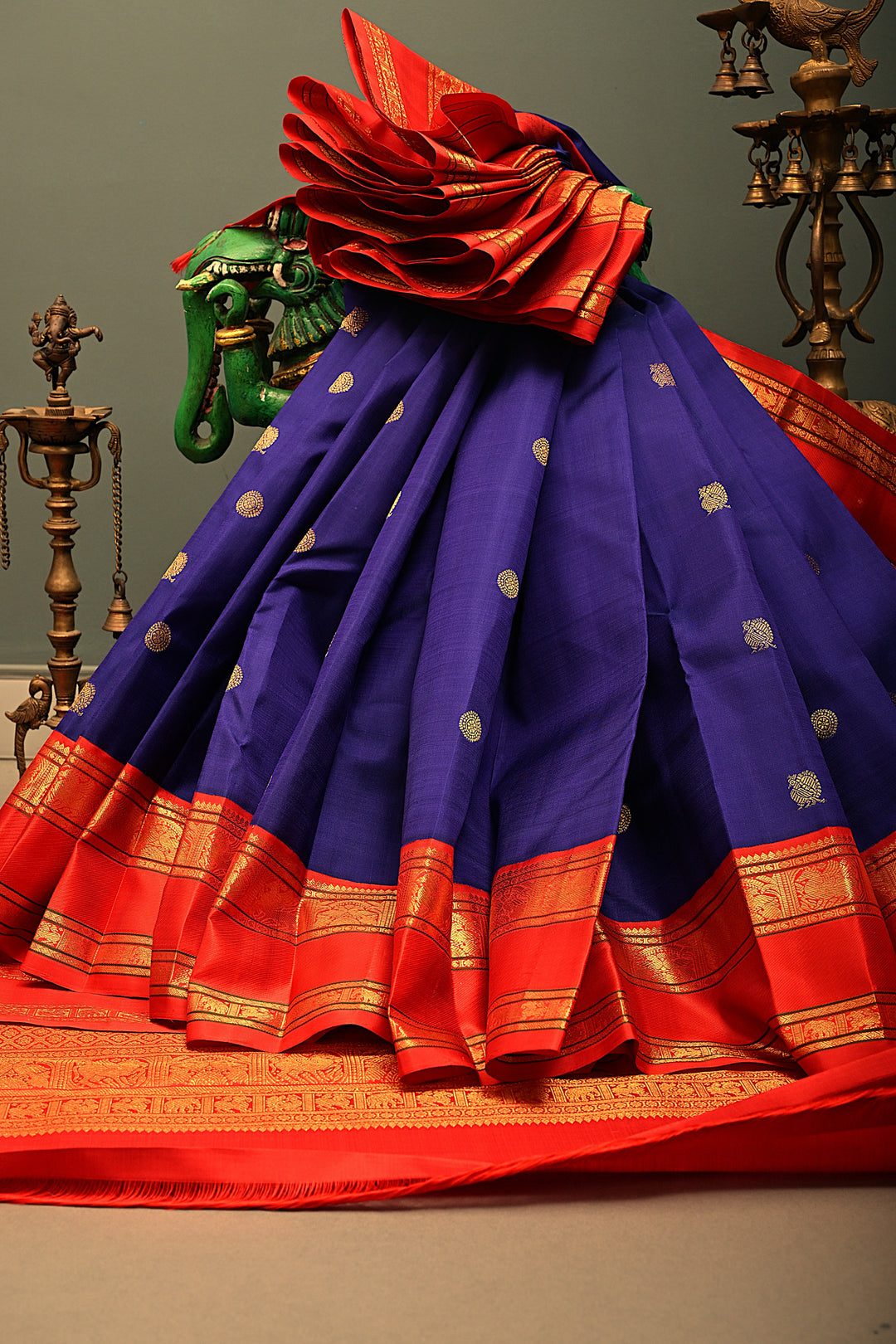Purplish Blue Korvai Kanjivaram Pure Silk Saree with Zari Buttas and Contrast Zari Border | SILK MARK CERTIFIED | SHOBITAM